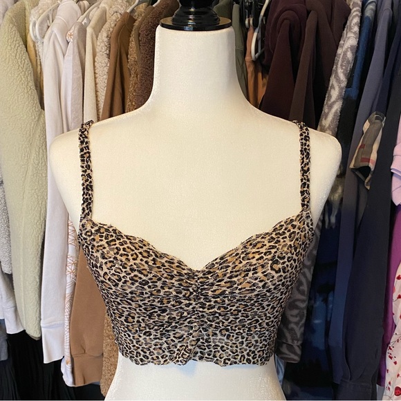 Pink leopard print sheer lace cropped tank top - Picture 1 of 3